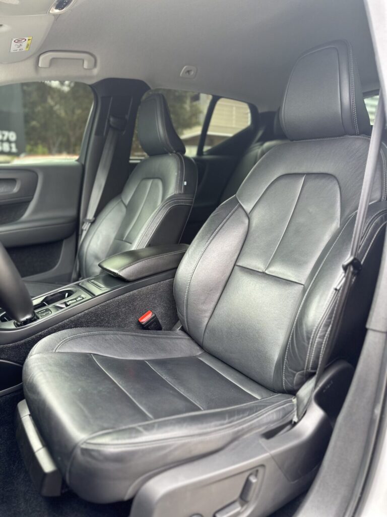 Volvo XC40 T4 FWD 2.0 Turbo Automático 2019